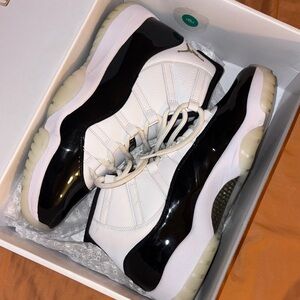 Air Jordan 11 Gratitude (2023)